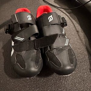 Women’s Peloton cycling shoes, size 37 (US size 6), excellent condition